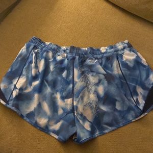 Lululemon workout shorts regular 12